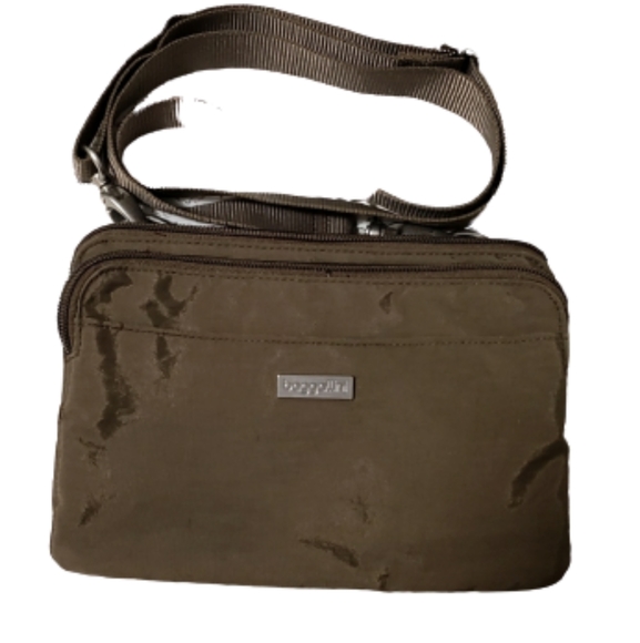 Baggallini Handbags - Baggallini crossbody